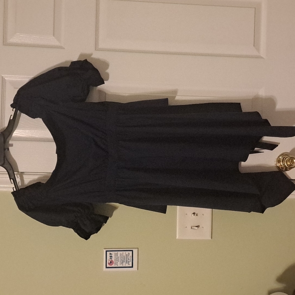 Off the shoulder Blouse - Picture 2 of 4